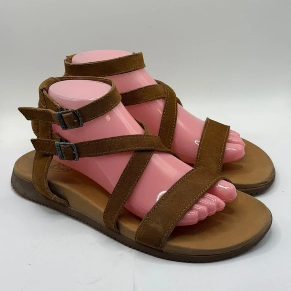 Chaco wore these